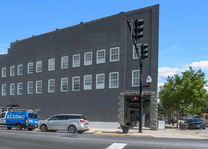 Historic Elegance Loft In Downtown Conway